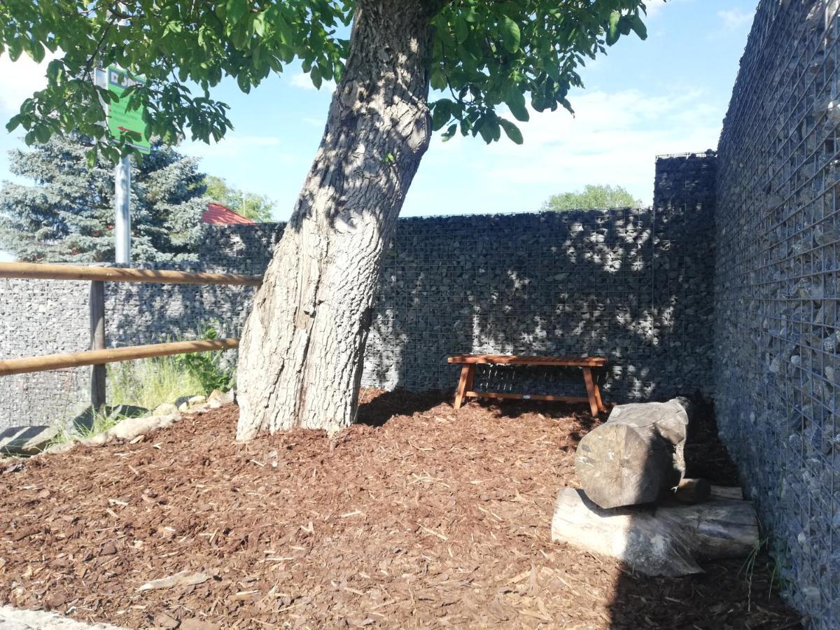 Apartmany Pod Capy, Nasavrky Bagian luar foto
