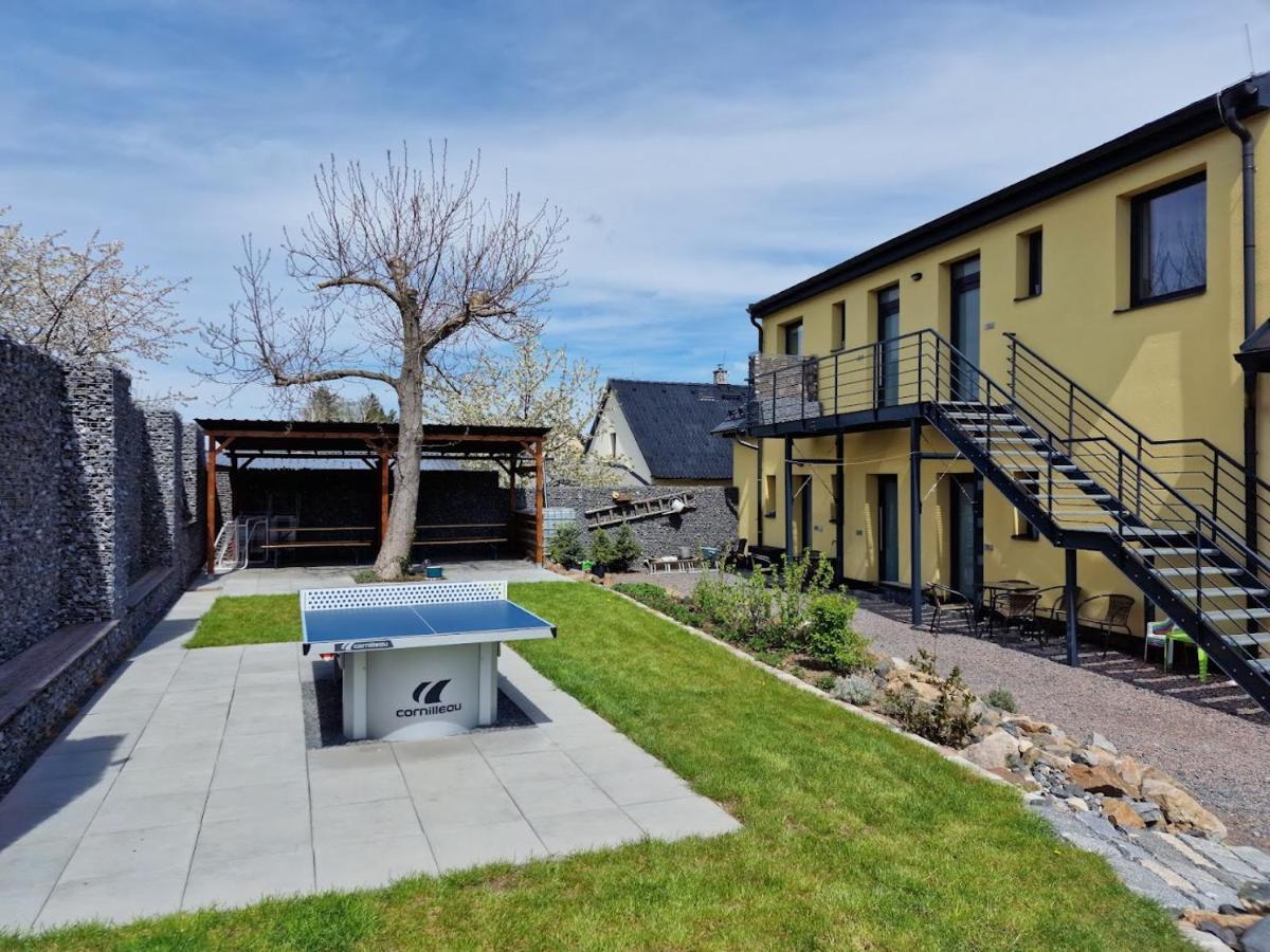 Apartmany Pod Capy, Nasavrky Bagian luar foto
